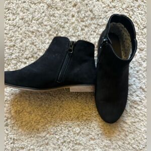 Girls Cat & Jack Black Ankle Booties Size 3